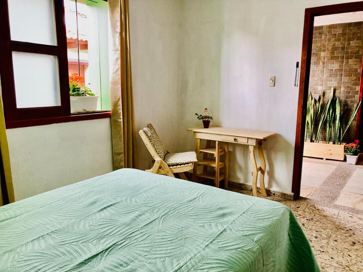 Alhambra Hotel - San Cristóbal de Las Casas Εξωτερικό φωτογραφία