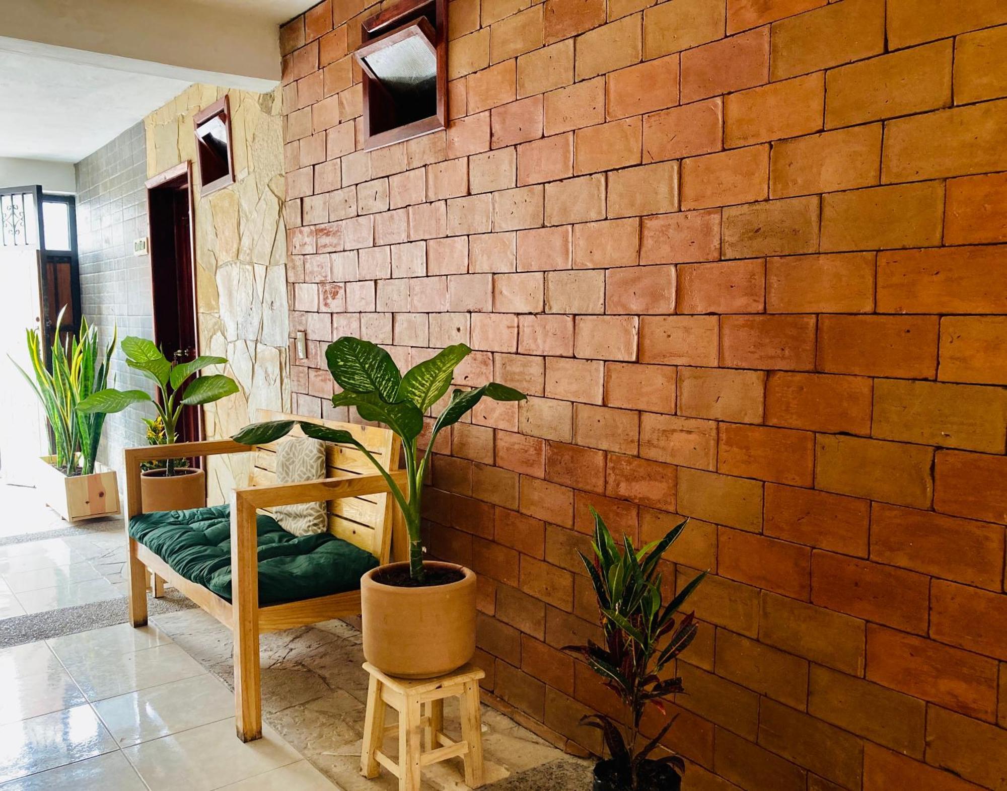 Alhambra Hotel - San Cristóbal de Las Casas Εξωτερικό φωτογραφία